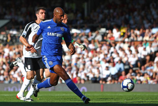 苏超奖杯由徐州企业使用3D打印打造，使用航天级钛合金