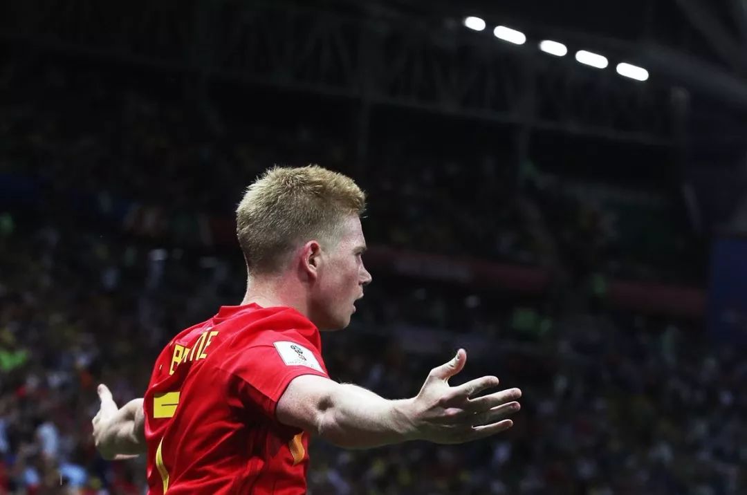 关键先生！高诗岩4中2得到8分5板8助&关键时刻拯救球队