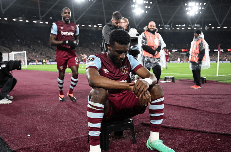 澳超官方：中央海岸水手vs悉尼FC因雷电天气推迟1个小时开球